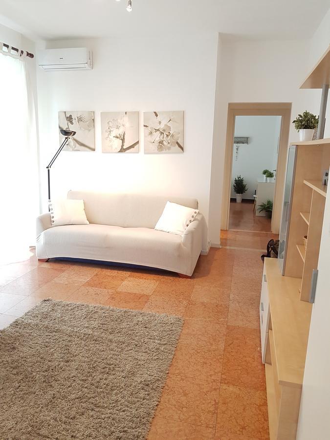 Home Suite Home Verona Luaran gambar